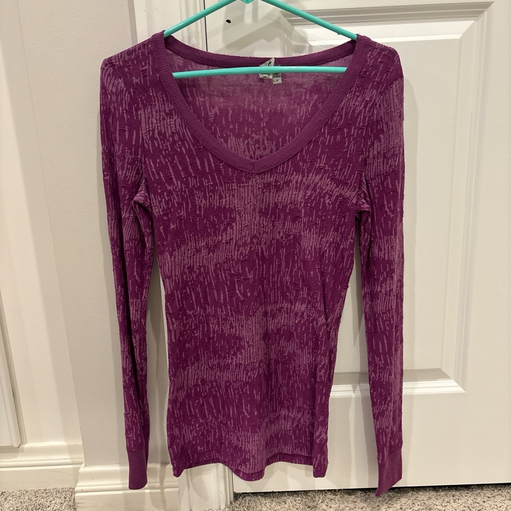 BKE Magenta Long Sleeve Women's Top